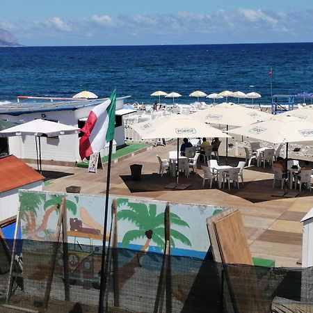 FicarazziCasa Del Mare Melyアパートメント エクステリア 写真